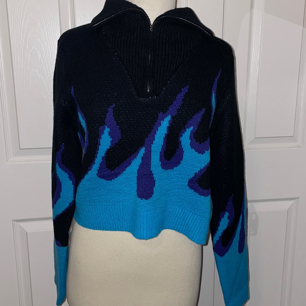 Fire flame crop top sweater! Brand NES Project size small brand new with tag!